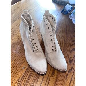 Coconuts Ankle Boots Women's 8M‎ Lace Up Suede Tan Beige Block Heel Booties
